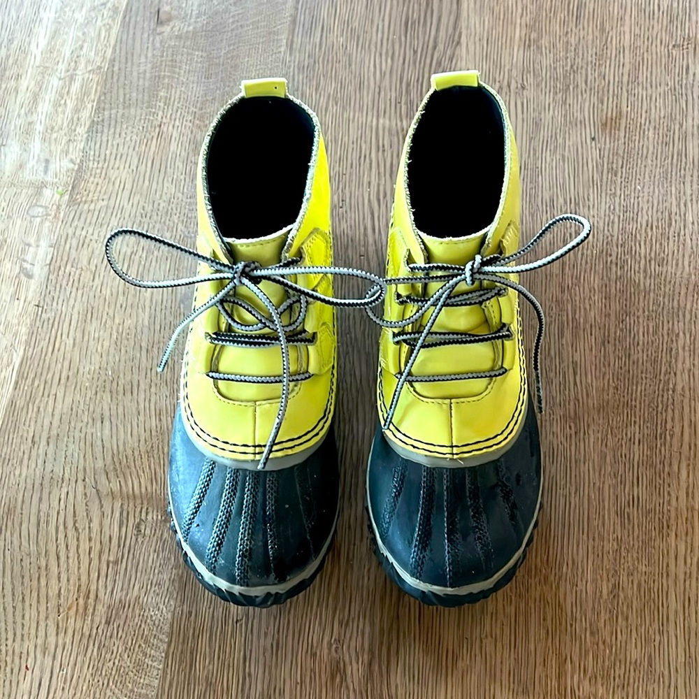 Sorel rain boots